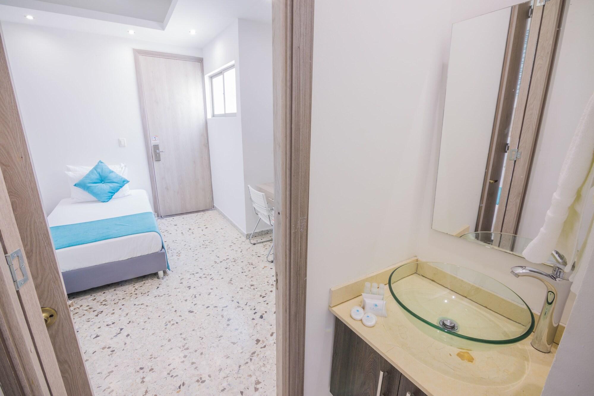 Velik Ocean Hotel Aeropuerto Cartagena Bagian luar foto